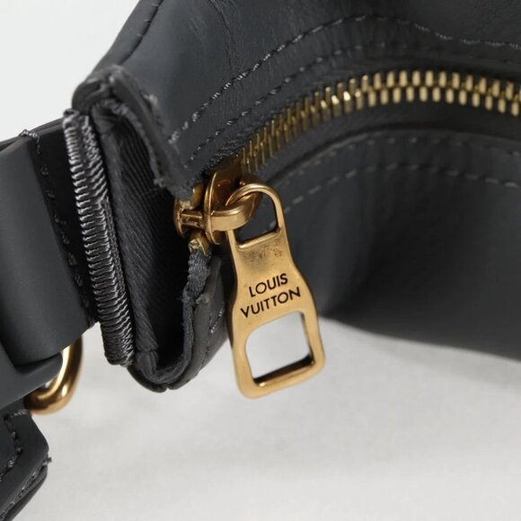 LOUIS VUITTON 2023 Men's Collection Cruiser Messenger Calf M21812 Auth 123080SM - Picture 11 of 15